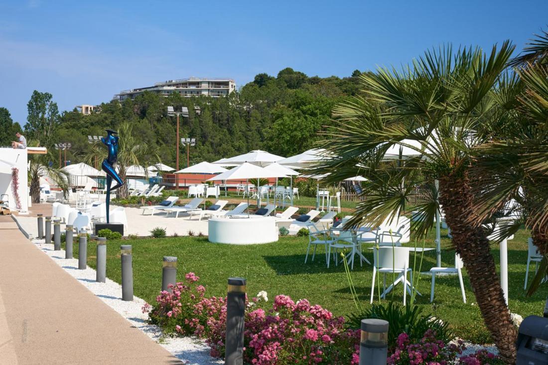 Mouratoglou Hotel & Resort Бьо Экстерьер фото